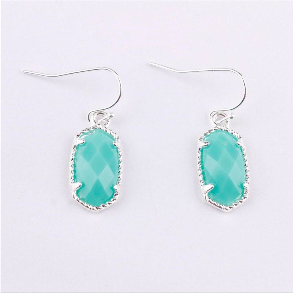 Silver & Green Lee Style Drop Earrings